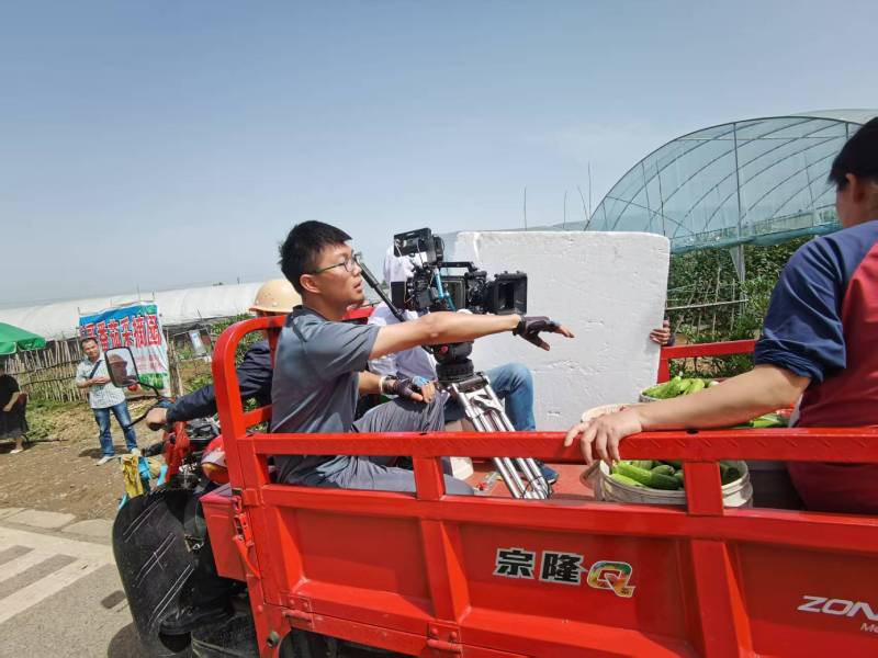 电商爆款背后的推手：阿克苏产品视频拍摄公司精准捕捉卖点痛点